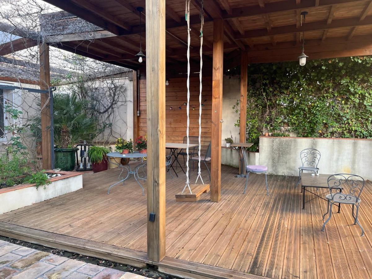 Maison Chaleureuse Avec Grande Terrasse Nîmes Dış mekan fotoğraf